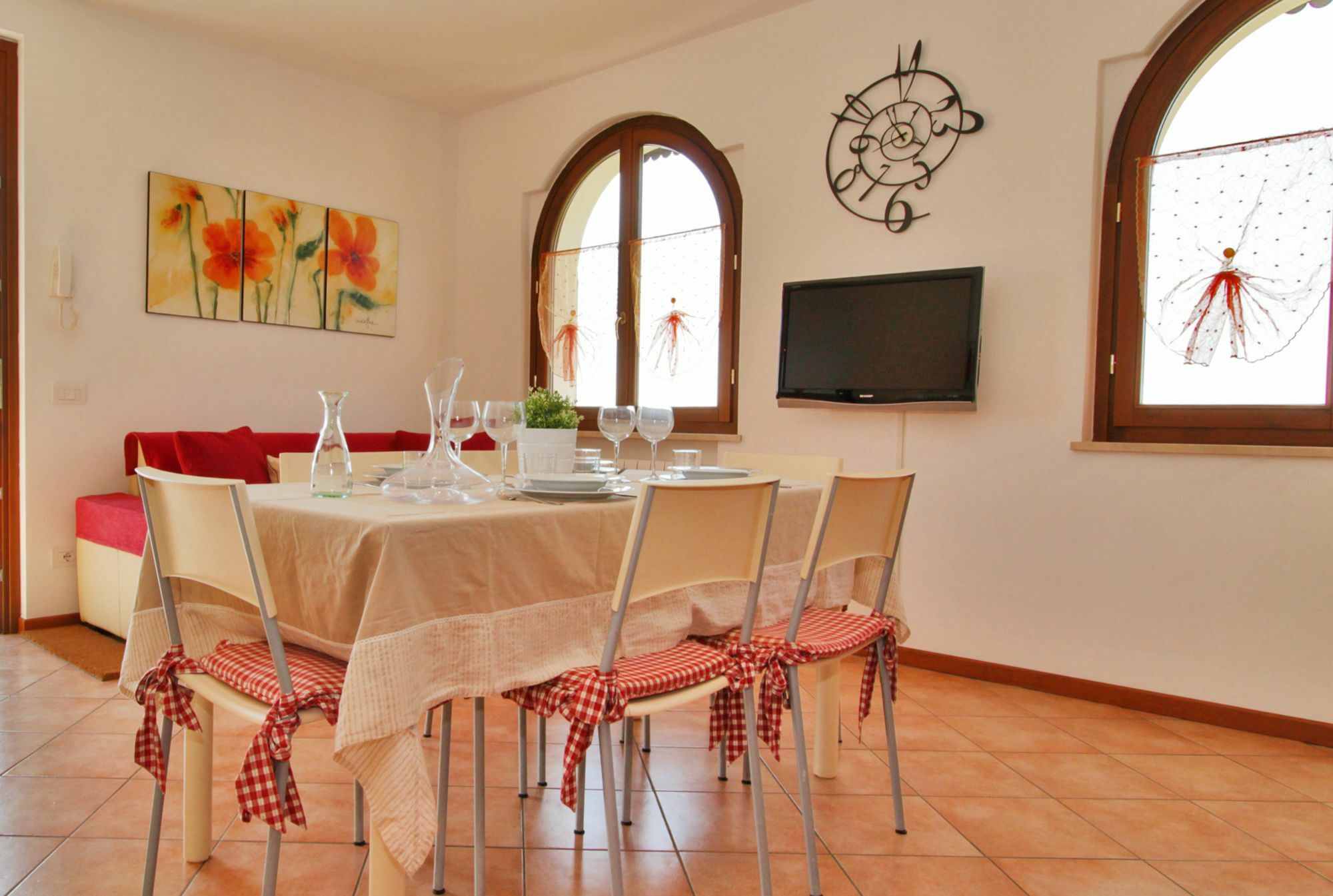 Residence "Borgo Le Torri" Toscolano Maderno Buitenkant foto